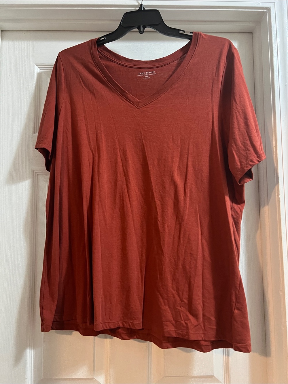 Lane Bryant V-Neck Short Sleeve Tee in Rust Red